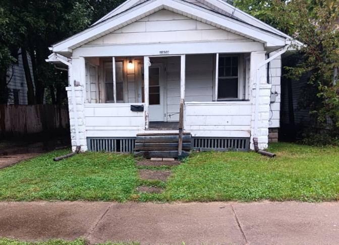 1809 S Stanley St — 1